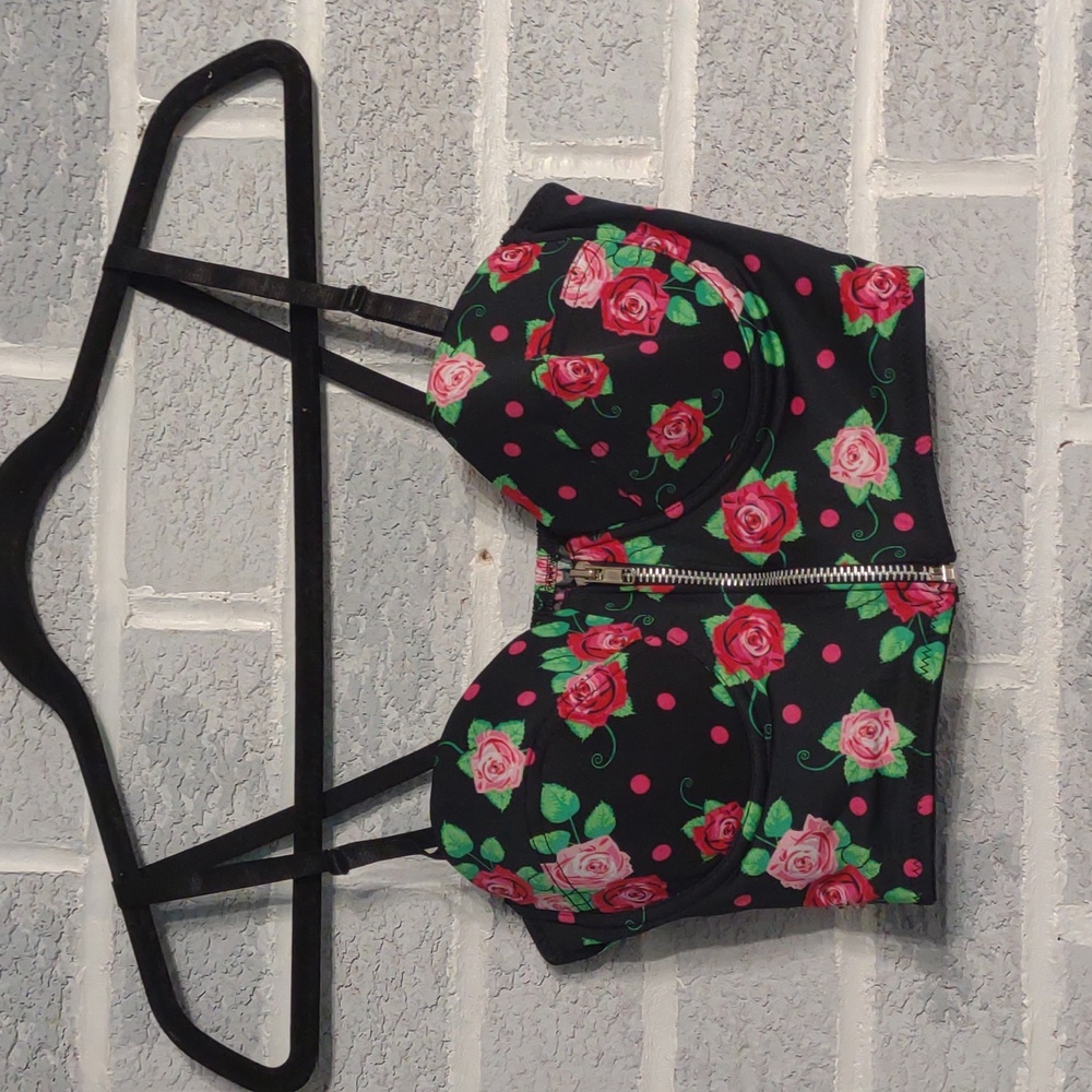 Tarea by Rue21 Women's Black Pink Floral Zipper Front Bra Crop Top Size 34C